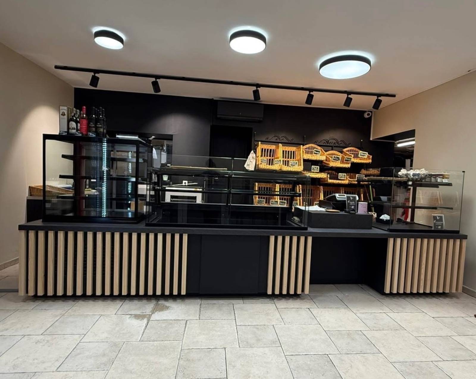 Installation professionnelle d'un fournil dans une boulangerie à Bordeaux - Solution labo Fournil