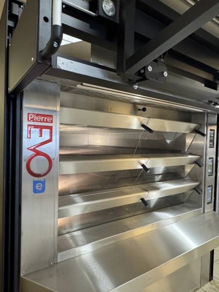 Installation d'un four à sole dans une boulangerie en remplacement d'un ancien four à gaz à Bordeaux